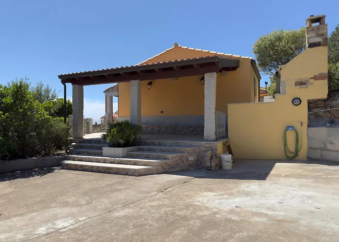 Dimora Cala-vista Torre dei Corsari